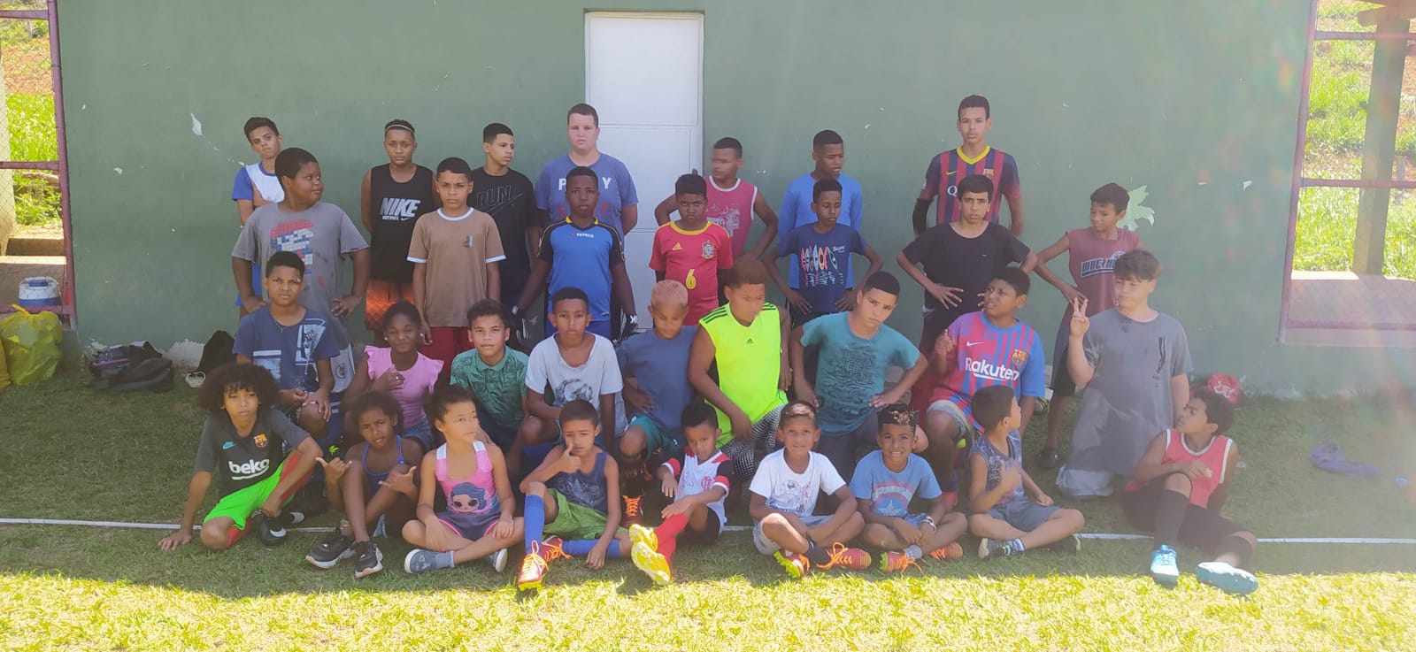 OFICINA DE FUTEBOL E FUTSAL NO CRAS COM PROFESSOR JEFERSON 